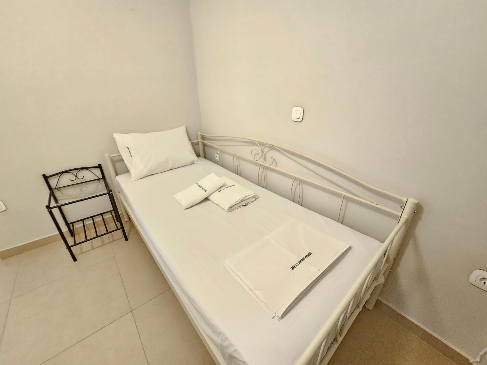Grey Luxury House Apartman Ípszosz Kültér fotó